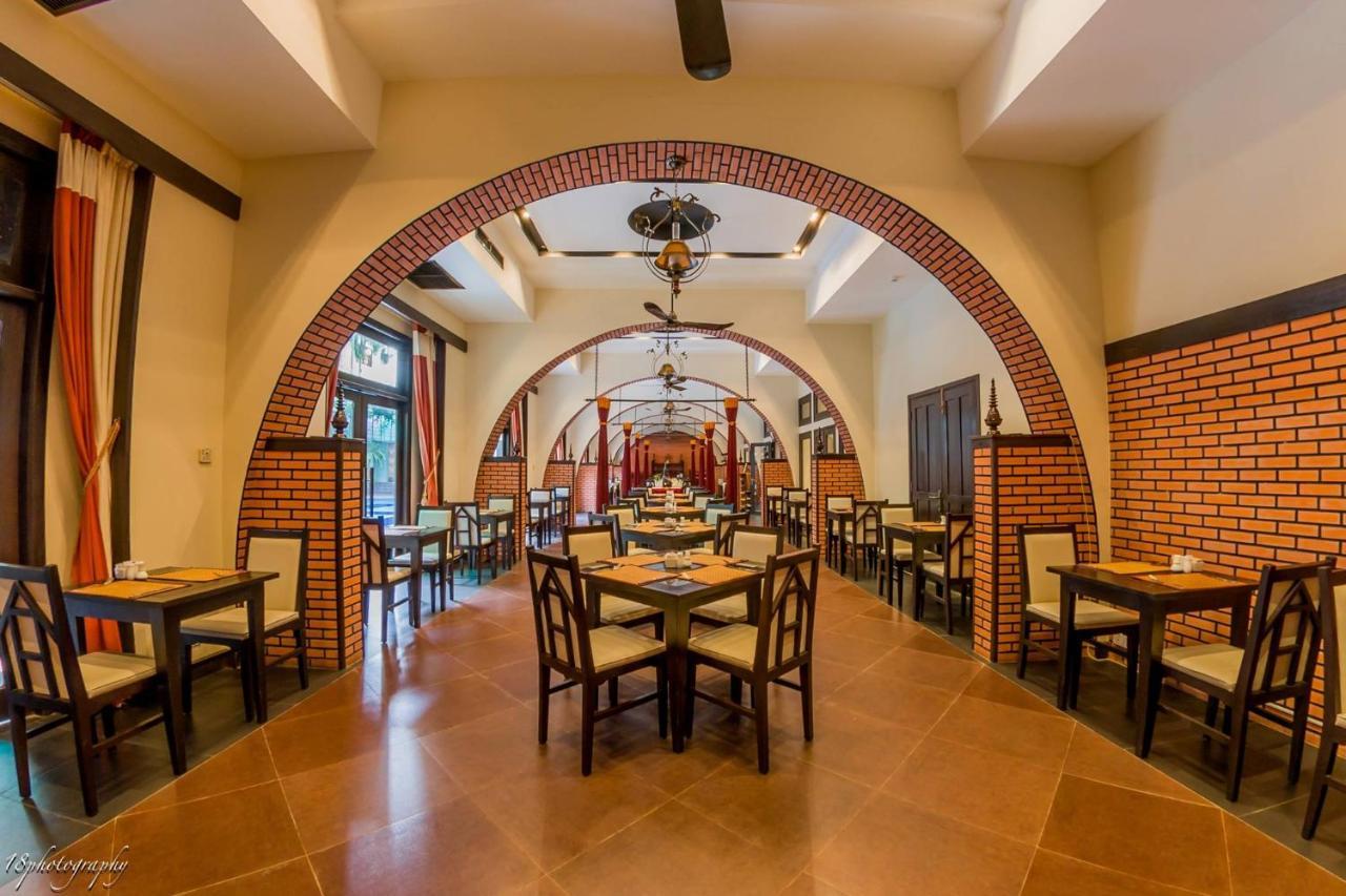 Sokchea Angkor Hotel Siem Reap Bagian luar foto