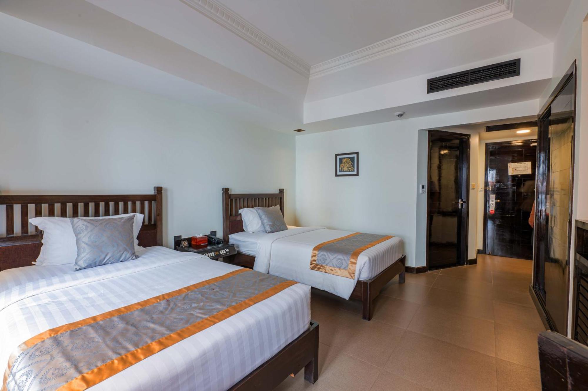 Sokchea Angkor Hotel Siem Reap Bagian luar foto
